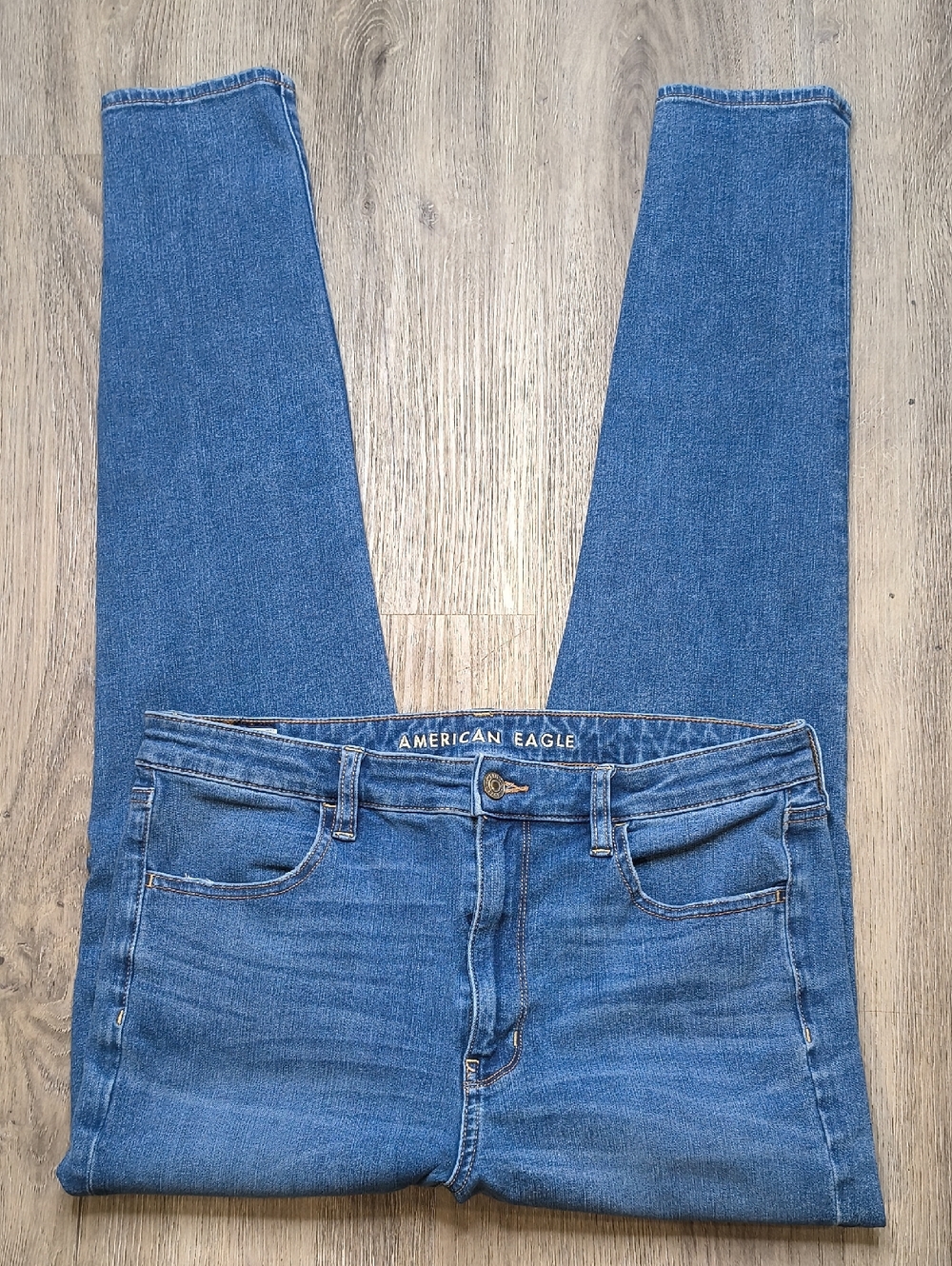 High-Rise Skinny w/29.5" Inseam American Eagle Size 12 Women's Jeans sac805